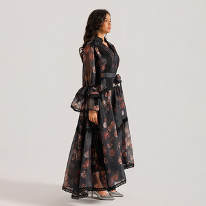 Abito M-3XL all'Ingrosso con Colletto Alto, Maniche Lunghe a Campana, Cuciture in Pizzo, Stile Streetwear, Antistatico, in Poliestere con Motivi Floreali - Product Image 2