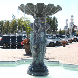 Fördernder lebensgroßer Damebronzewasserbrunnen - Product Image 2
