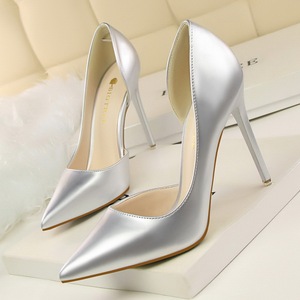 2025 Fashion High-end Simple Stiletto High Heels Silver Patent Leather Shallow Mouth <b>Pointed</b> Hollow Sexy Bridal High Heels 10cm - Product Image 2