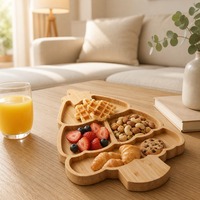 Kerstboom bamboe snackplateau kinderbord natuurlijk houten verdeeld serveerplateau voor feest picknick cadeau