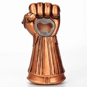 Abridor de botellas 3D de <span class=keywords><strong>Thanos</strong></span> de Los Vengadores, forma de <span class=keywords><strong>guante</strong></span> realista, abridor de botellas, abridor de cerveza - Product Image 2