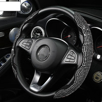 Housse de volant en peluche artificielle avec strass, design à boucle universel quatre saisons, taille et couleur personnalisées, intérieur