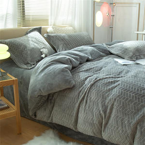 Comfortable <strong>Double</strong>-sided Velvet <strong>Fleece</strong> Plush Wheat Jacquard Four Pieces Bed <strong>Sheet</strong> and Duvet Cover Bedding Set for Winter Warm - Product Image 3