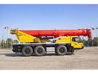 Grue tout-terrain SAC600E 60 tonnes, hauteur de levage 50 m, flèche hydraulique, télécommande sans fil, grue montée sur camion en stock