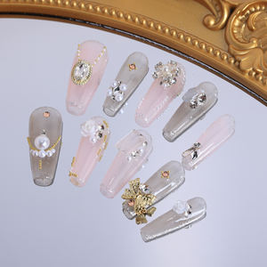 Uñas postizas acrílicas de lujo hechas a mano, precio de fábrica al por mayor, con pedrería, forma cuadrada, diseño 3D de cobertura completa con puntas francesas. - Product Image 1