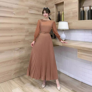 Nouvelle jupe longue plissée élégante et amincissante pour femme mature, collection printemps - Product Image 5