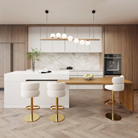 Ensemble de cuisine en marbre, armoires de style Shaker, grand espace de rangement, armoires de cuisine sur mesure, fabricant d'armoires en bois massif