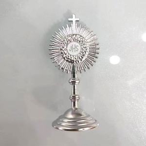 Vendita all'ingrosso e al dettaglio di decorazioni in metallo, ornamenti che preservano il colore e ornamenti per auto per uso in ufficio e in casa - Product Image 2