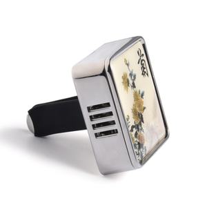 Ambientador Personalizado con Aroma a Crisantemo para Coche, Perfume Sólido Colgante, Difusor de Aceites Esenciales para Coche - Product Image 2