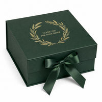 Maßgefertigte Dunkelgrüne Flache Faltbare Geschenkbox mit Goldfolien-Logo und Band Luxuriöse Starre Verpackungsbox für Kleidung und Kosmetik