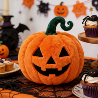 Niedliches Kürbis-Plüschtier Flauschiges Jack-O'-Lantern Plüschkissen aus Polyester PP-Baumwolle mit Stickerei-Design für Schlafzimmer Wohnzimmer