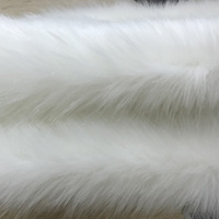 Prix ​​moins cher en gros, tissu en fausse fourrure blanche de 6 cm et 7 cm, fausse fourrure blanche pour costumes de Père Noël/jouets/canapé/meubles