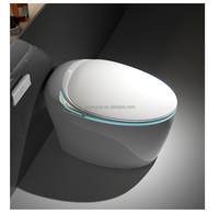 Toilette intelligente avec bidet et télécommande en céramique Lavage intelligent automatique à eau Toilette intelligente de luxe pour salle de bain