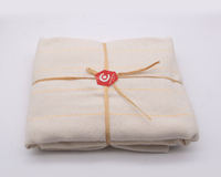 Tissu de tufting primaire de haute qualité à prix abordable, tissu de moine pour tapis et carpettes, vente en gros