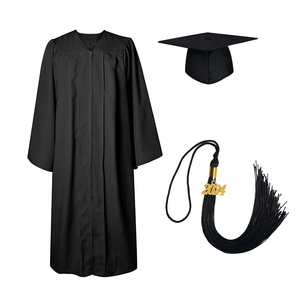 Robe de remise de diplôme universitaire Toga Adulte Noir Mat Chapeau et robe de remise de diplôme avec gland - Product Image 1