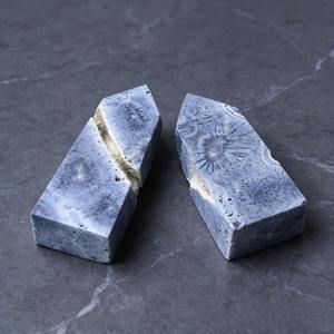 Vente en gros CrystalHola Corail bleu naturel en colonne carrée, tendance mode, cristal apaisant, décoration pour la maison, le bureau et la chambre - Product Image 3