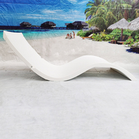 Chaise longue de piscine en plastique PE de style nouveau, pour l'extérieur, pour la piscine