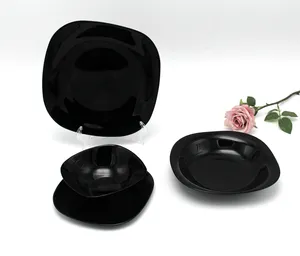 नॉर्डिक गहरी प्लेट चमचों इत्यादि का सेट बर्तन सेट वर्ग काले Pates सेट 18 pcs डिनर सेट