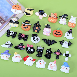DIY resina Halloween caja del teléfono basura agujero zapatos zapato hebilla accesorios adornos cabeza cuerda dibujos animados pequeño fantasma de Halloween - Product Image 3