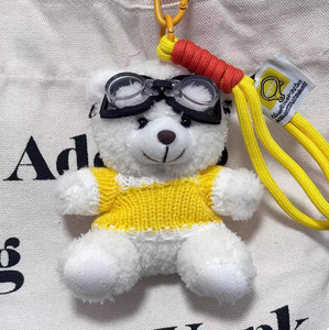 En gros, Mini porte-clés ours pilote en peluche créatif et mignon avec <span class=keywords><strong>pull</strong></span>, design cœur, pendentif de sac et ornement suspendu, idéal comme cadeau - Product Image 2