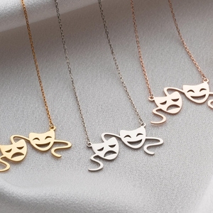 Chic 18k placcato oro 316L in acciaio inox Theatre collana Tranish libero tragedia ciondolo gioielli regali per gli amanti del dramma - Product Image 3