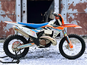 Moto tout-terrain <span class=keywords><strong>Z300</strong></span> S8, version standard, performances équilibrées, puissance fiable à deux temps - Product Image 3
