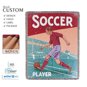 Couverture tissée personnalisée rapide style vintage, motif joueur de football, jeté de canapé doux et durable, couverture jacquard à franges - Product Image 1