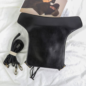 Personnalisé <span class=keywords><strong>de</strong></span> haute qualité souple PU <span class=keywords><strong>moto</strong></span> <span class=keywords><strong>jambe</strong></span> taille <span class=keywords><strong>sac</strong></span> pour hommes et femmes unisexe Steam Punk tactique épaule taille <span class=keywords><strong>sac</strong></span> - Product Image 2