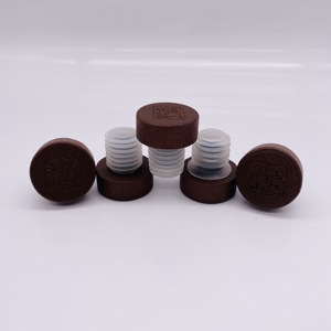 Personnaliser Design Exquis Artisanat <span class=keywords><strong>Mini</strong></span> Naturel-Couleur Bouteille En Verre De Vin en Forme De T En Bois Rond En Caoutchouc <span class=keywords><strong>Bouchon</strong></span> en Liège Avec Logo - Product Image 1