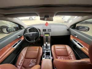 Véhicule d'occasion <span class=keywords><strong>2008</strong></span> pour C30 Turbo SUV Automatique Volant à Gauche Sièges en Cuir Caméra Arrière Toit Ouvrant Phares LED à Vendre - Product Image 4