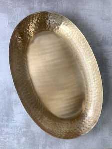 Plateaux décoratifs ovales en laiton doré avec motif végétal, style moderne, poignée pour la décoration de la maison et de mariage, avec design personnalisé fini - Product Image 4