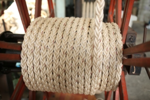 Corde d'amarrage marine en PP torsadée à 8 brins, 40-60 mm, prix de gros, directement de l'usine du Vietnam - Product Image 2
