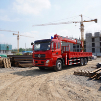 Grue montée sur camion Xinfeigong 14 tonnes, directement de l'usine, avec larges étriers stabilisateurs, grue hydraulique robuste pour la manutention des matériaux