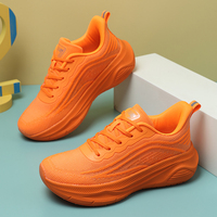 Chaussures de course d'extérieur originales de haute qualité, directement de l'usine, respirantes en maille, pour hommes et femmes, légères, pour le jogging