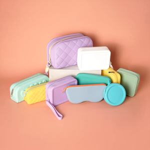 Eco-Friendly Portable Mini Purse Coin Pouch Fashionable Lady's Silicone Rubber Pencil Case Zipper Closure <b>Makeup</b> Accessory - Product Image 5
