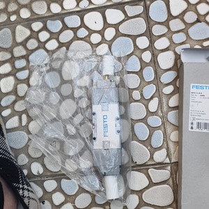 โซลินอยด์วาล์ว Festo รุ่น JMFH-5-1/8-B 24 โวลต์ ดีซี แบบติดตั้งบนแผง สำหรับระบบอัตโนมัติในอุตสาหกรรม - Product Image 3
