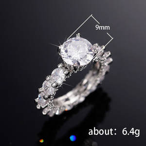 Anello di Diamanti F1681 in Oro Bianco, Taglio Brillante Naturale Rotondo, Colore D, Gioiello di Fidanzamento per Donne - Product Image 5