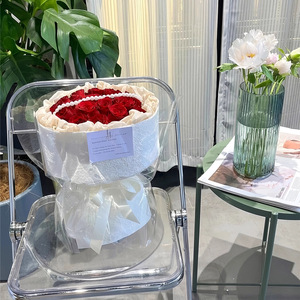 Bouquet di Rose Rosse e Bianche Immortali, Piccolo e Profumato, 35-40cm, Fiore di Sapone Artificiale di Alta Qualità per Fidanzata, Madre, Migliore Amica - Product Image 4