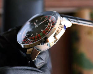 Les roulements à billes dissimulent des significations cachées, transformant les aspects professionnels et de loisirs en points focal. Montres-bracelets pour hommes. - Product Image 4