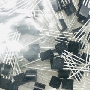 Venta caliente AH3503 3503 2017 UGN3503UA <span class=keywords><strong>UGN3503</strong></span> Motor de sensor de efecto Hall lineal - Product Image 5