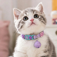Collier GPS blanc pour animaux de compagnie, étanche, avec sonnette, localisateur Bluetooth pour chat et chien, dispositif de suivi anti-perte portable, batterie 180 jours, sûr pour les animaux