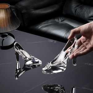 Style Européen Simple Transparent Cristal Verre Talons Hauts <span class=keywords><strong>Cendrillon</strong></span> Inspiré Princesse Couple Thème Amour Accompagnant Cadeaux - Product Image 2