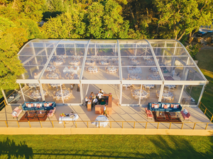 เต็นท์งานแต่งงานกันน้ำขนาดใหญ่พิเศษ 20x50 เมตร โครงสร้างอลูมิเนียมอัลลอยด์ สำหรับงานแสดงสินค้ากลางแจ้ง ระยะกว้าง 5 เมตร - Product Image 1