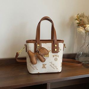 Ladies' Fashionable and Luxurious Stitched Bucket-shaped Handbag. Popular Polyester Lining. Made of PU <b>Material</b>.8037 - Product Image 5