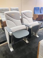 Salle de conférence scolaire personnalisée siège pliant mobilier de théâtre chaises d'auditorium en tissu mobile avec table