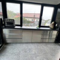 Meubles de cuisine modulaires étanches en acier inoxydable 304 de haute qualité, évier, charnière, design moderne personnalisé, panier de tiroir, robinet