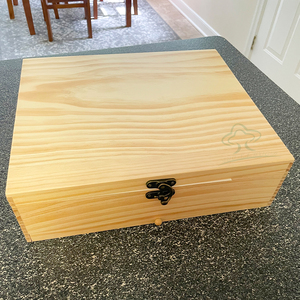 Caja organizadora de memoria de primer año para bebé, de madera de pino Natural, personalizada, artesanal, grande - Product Image 5