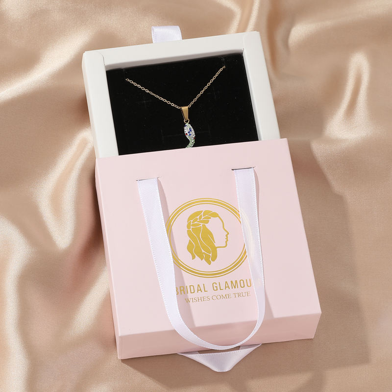 Beige avec mousse à bijoux