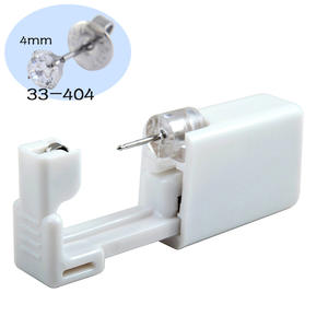 Kit Profissional de Piercing Descartável Estéril de Plástico para Nariz e Orelha com Pistola, Anéis de Nariz Grátis, Banhado a Prata/Ouro - Product Image 2