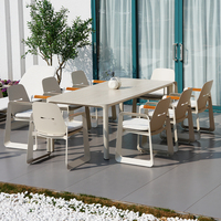 Ensemble de salle à manger d'extérieur en aluminium et teck au design moderne Lion - Table et chaises de jardin - Étanche, résistant à la rouille, écologique, durable